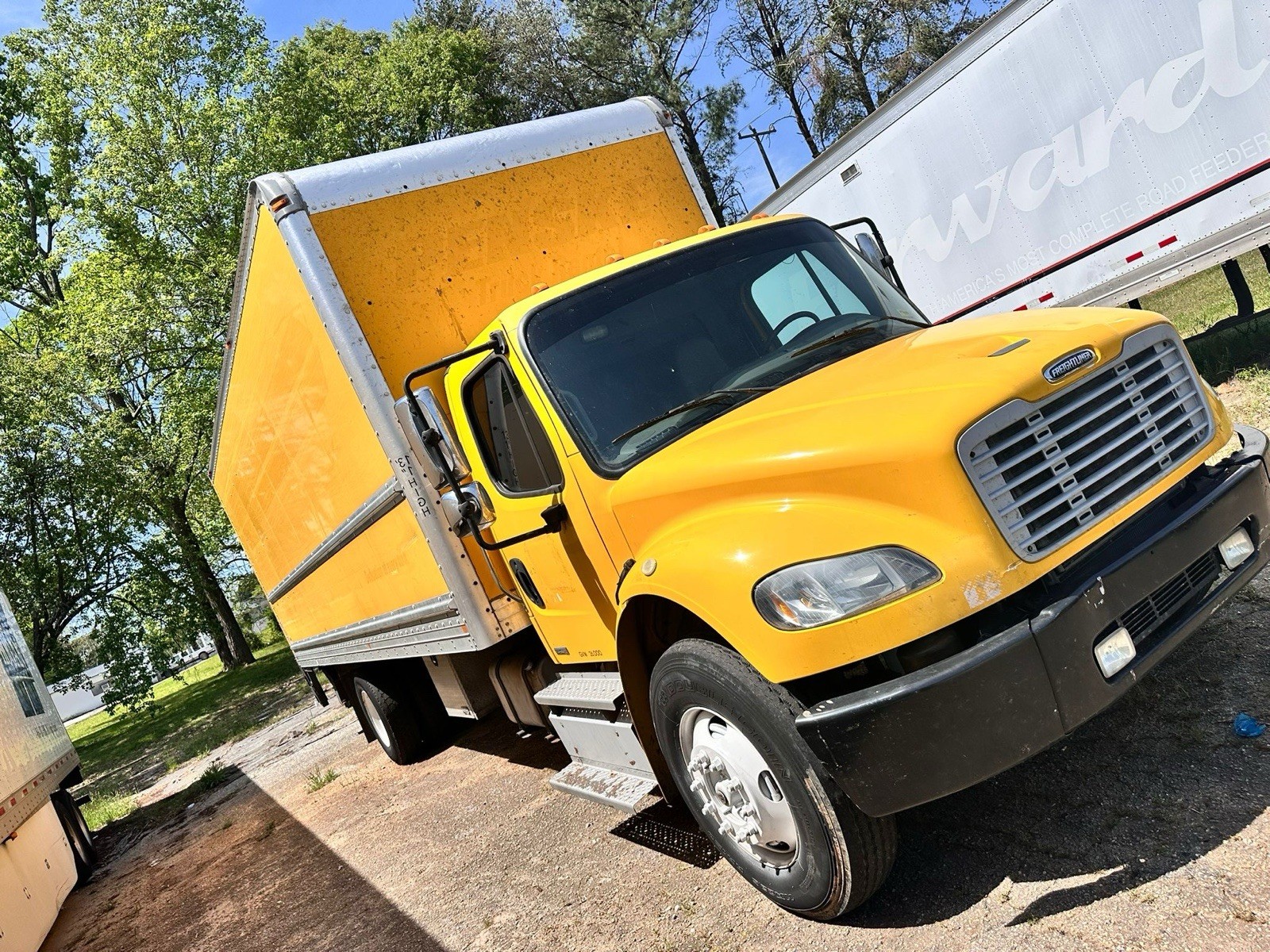 Box Truck For Sale