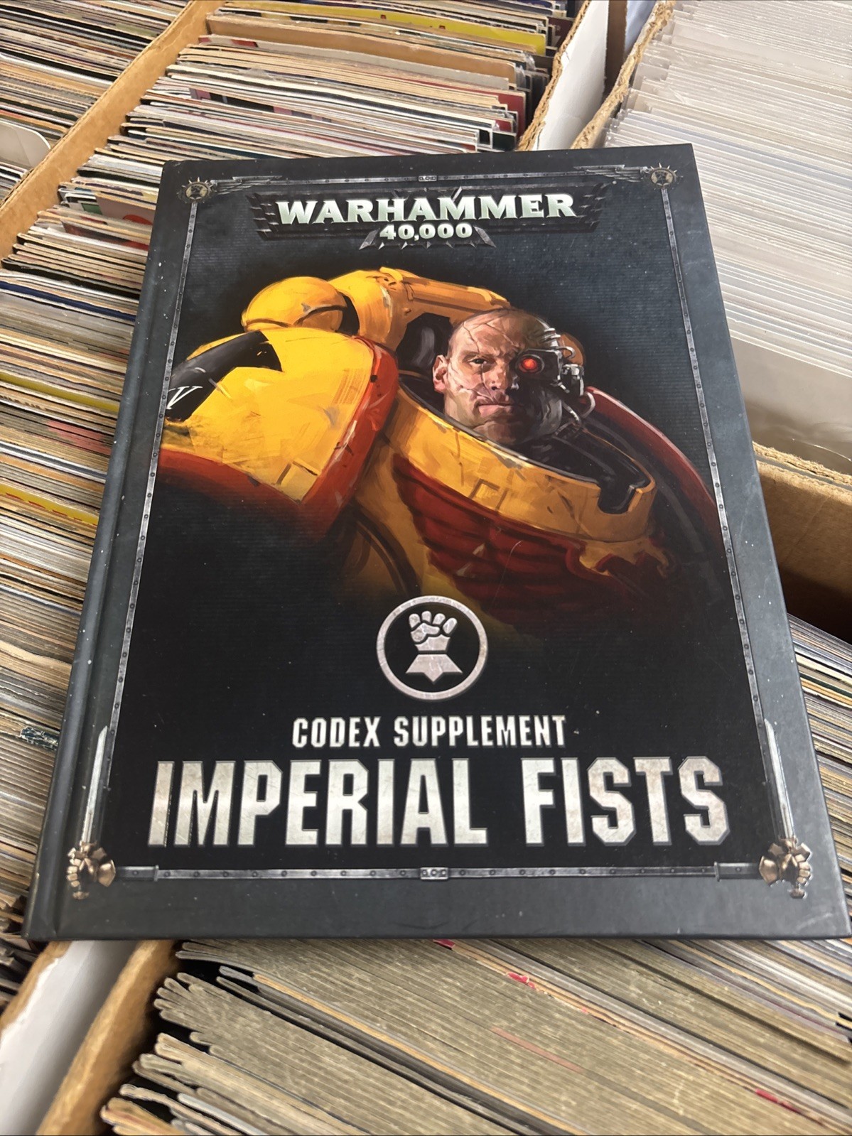 Warhammer 40k Codex Supplement Imperial Fists HC OOP?