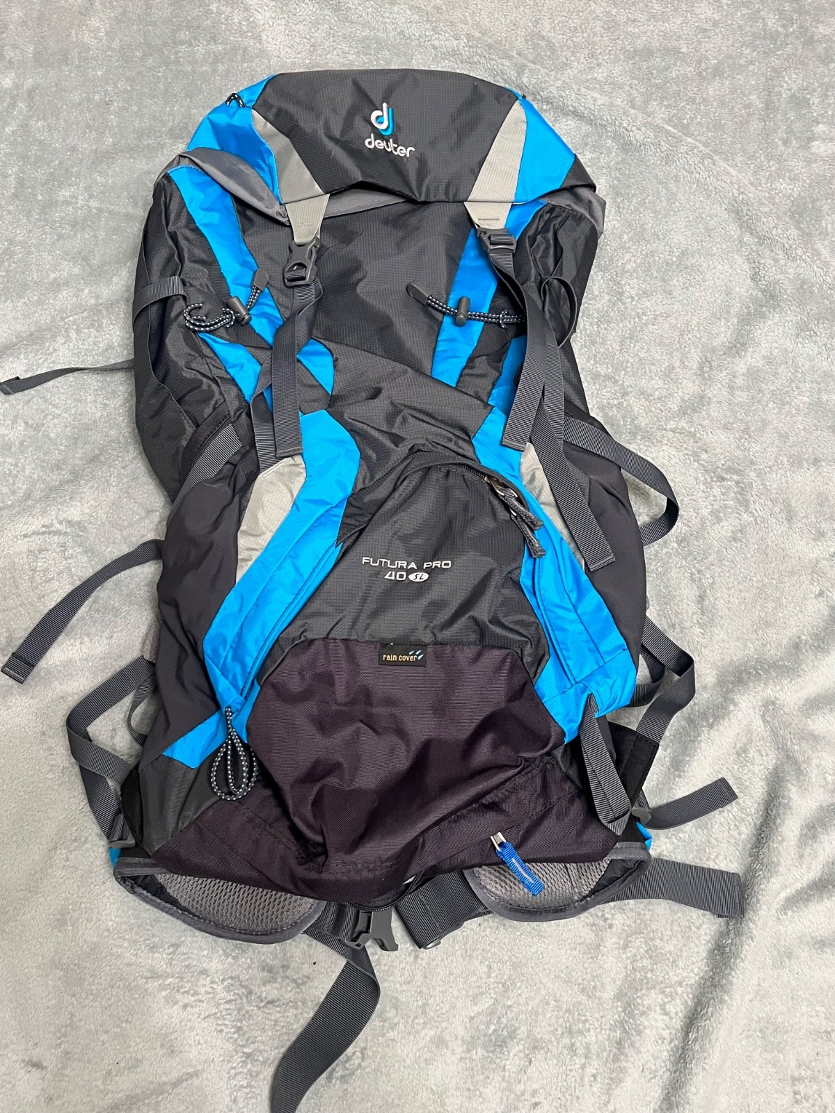 Deuter Futura Pro 40 SL Aircomfort Hiking Backpack + Rain Cover Excellent
