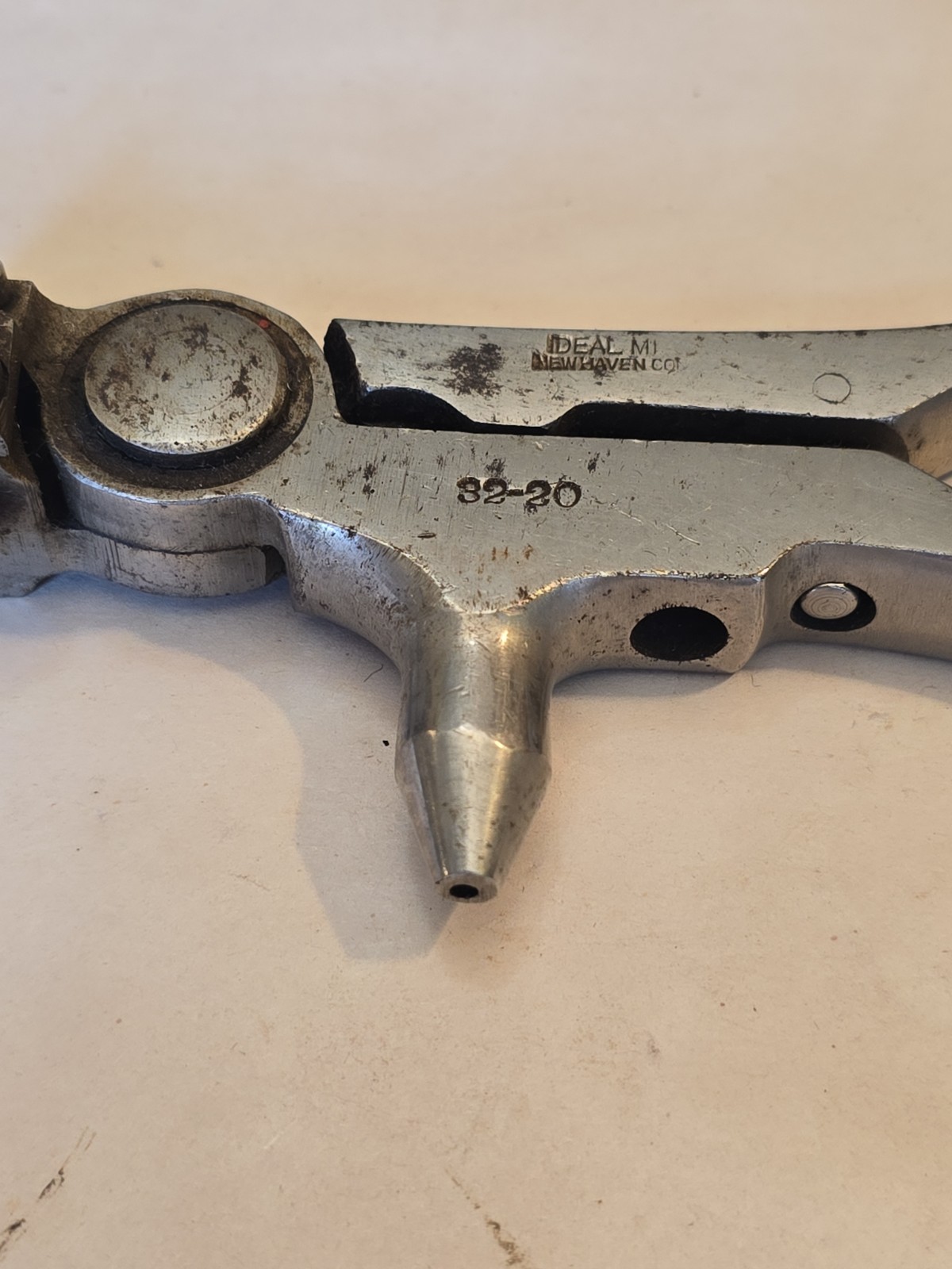 Ideal 32-20 Reloading Tool With Bullet Mold