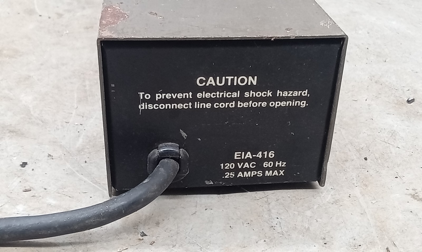 Heathkit EPROM Eraser Model # ID-4803 Powers On