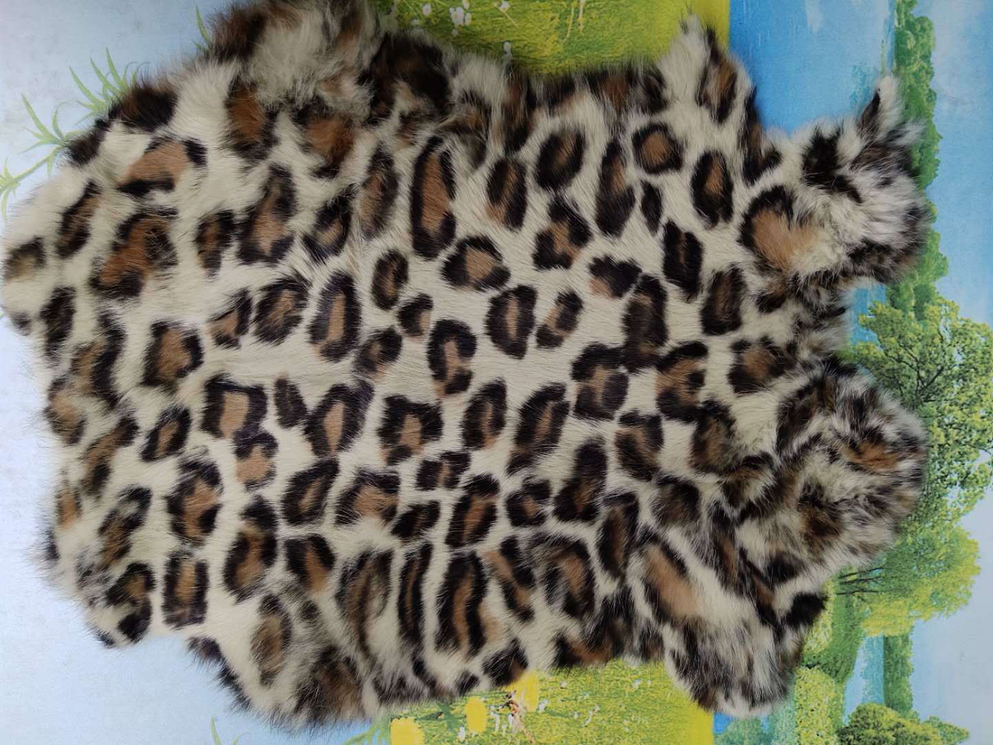 Genuine Naturally Rabbit Fur Skin Tanned Ocelot Bobcat Leather Hides Craft Pelts