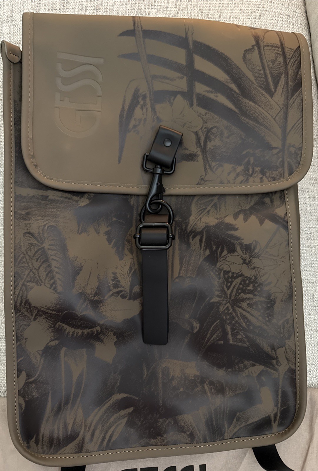 New Gessi European Brand Backpack Vegan Leather Botanical Khaki W Dust Bag