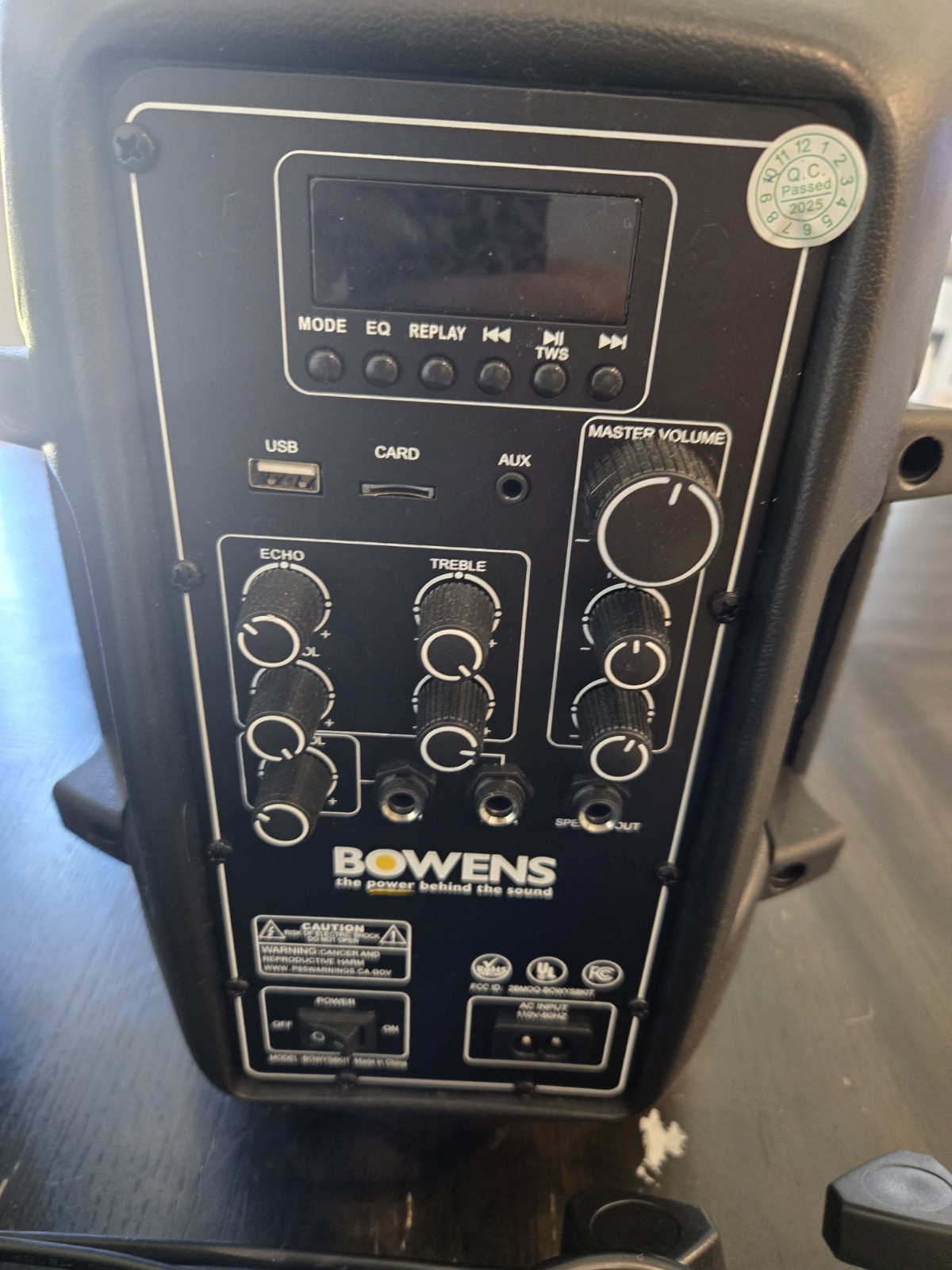 BOWENS SS1010 Karaoke Speaker Set USB AUX Echo, 2 Wired Mics, Stands/Cables