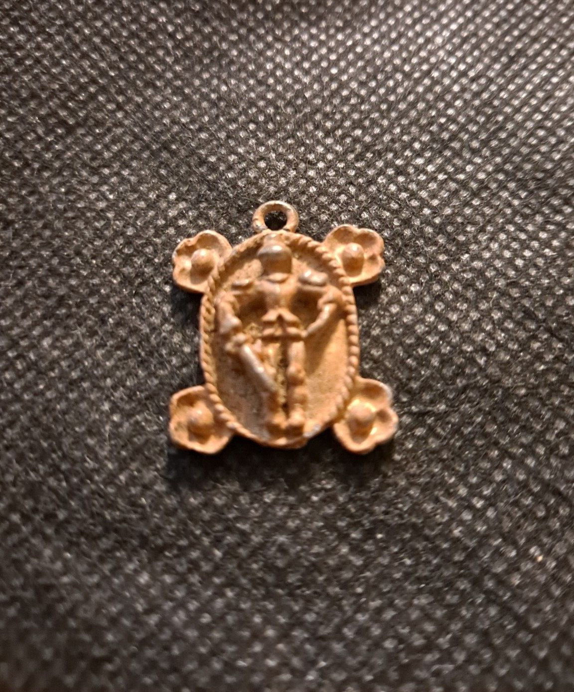 KNIGHT WITH SWORD TOKEN! e7795UXX