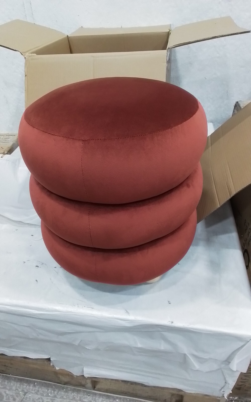 Safavieh CECELIA ROUND OTTOMAN, Reduced Price 2172754018 SFV5133C