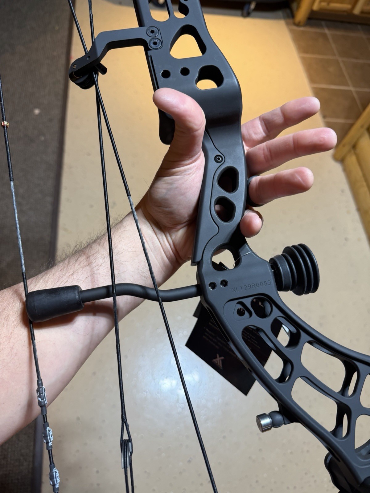 Xpedition Archery XLITE 29. 29/60 RH Compound Bow