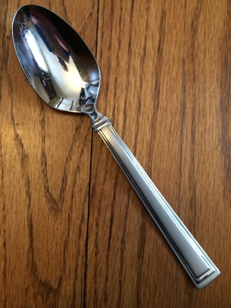 Hampton Silversmiths Frosted 18/10 Stainless PORTFOLIO SATIN Soup Spoon 7.75"