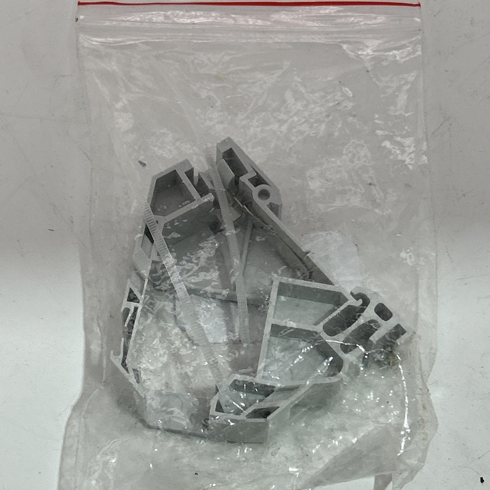 Commscope 1711897-1 | DIN rail adaptor for RJ45 modular jack