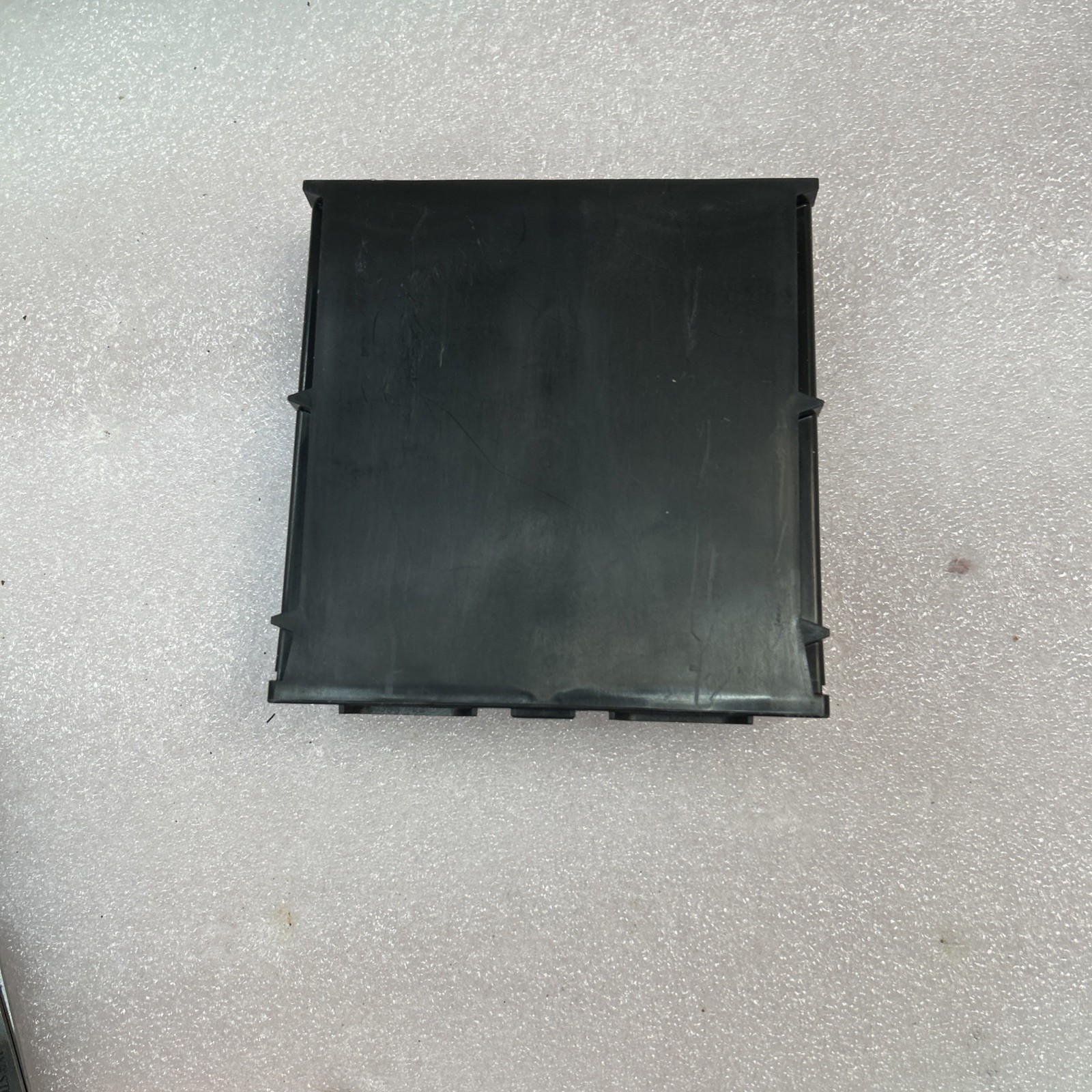 Chevrolet Tahoe 2021-2025 Anti-Theft Control Module 13563788 8133