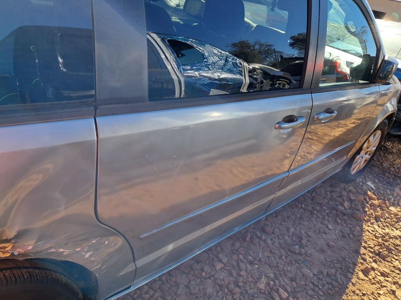 CARAVAN 2015 Glove Box 4826509