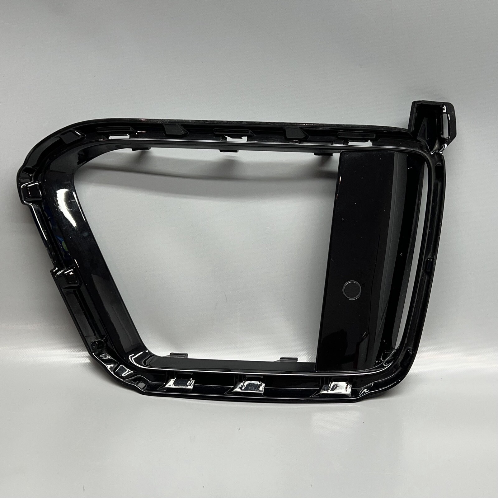 RANGE ROVER SPORT BUMPER GRILLE LEFT 2018 2019 2020 OEM JK62-17F909