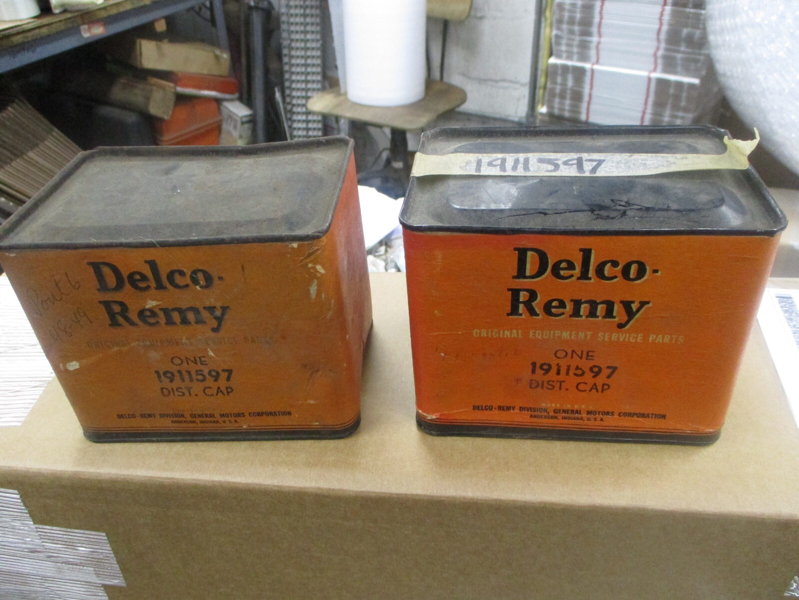 NOS OEM Delco Remy 1948-49 Pontiac 6 Cylinder Distributor Cap Radio 1911597 (2)