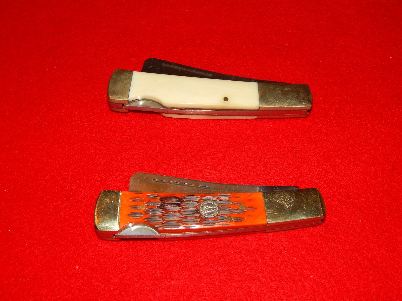 Lot Of TWO  Frost Cutlery Pocket Razor Knives Worm Groove, Plus White Mint Cd.