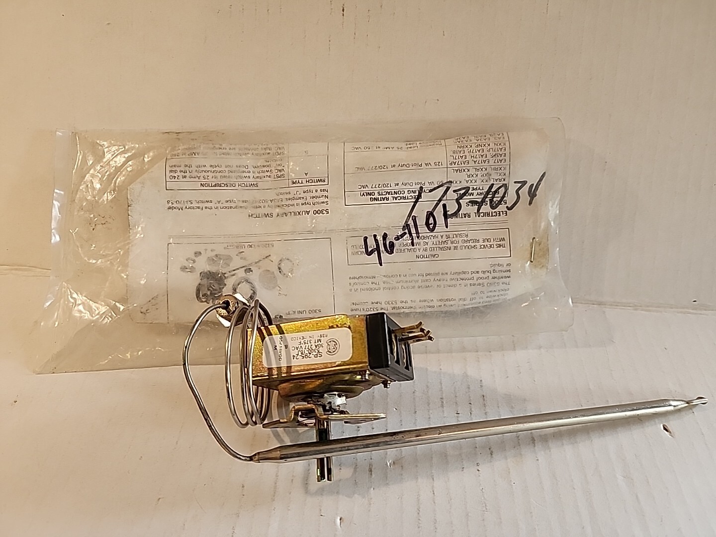 ROBERT SHAW  SP-295-24 thermostat 300-375*F  AP 46-1101 NEW