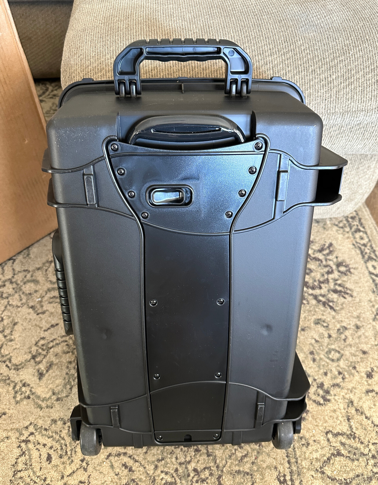 Quick Fire QF920RBKL Rolling Pistol Case Watertight w/ Locks: LARGE CAPACITY