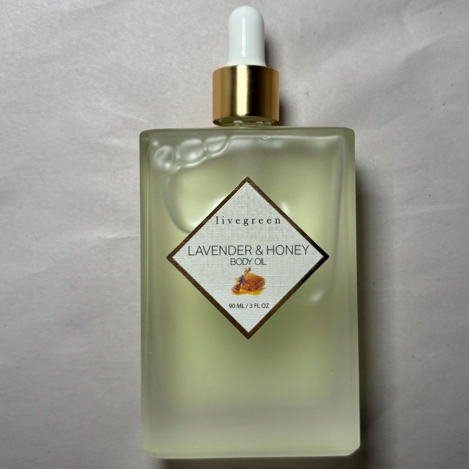 livegreen lavender & honey body oil nwot 90ML / 3 FL OZ  Exp: 4-10-2027