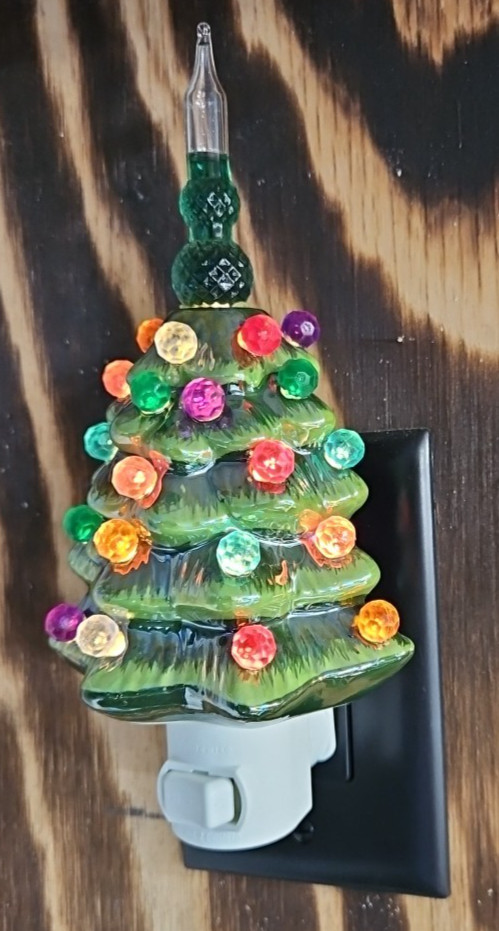 Christmas Tree Night Light - Glass Multi -Color Wall Plug in Works