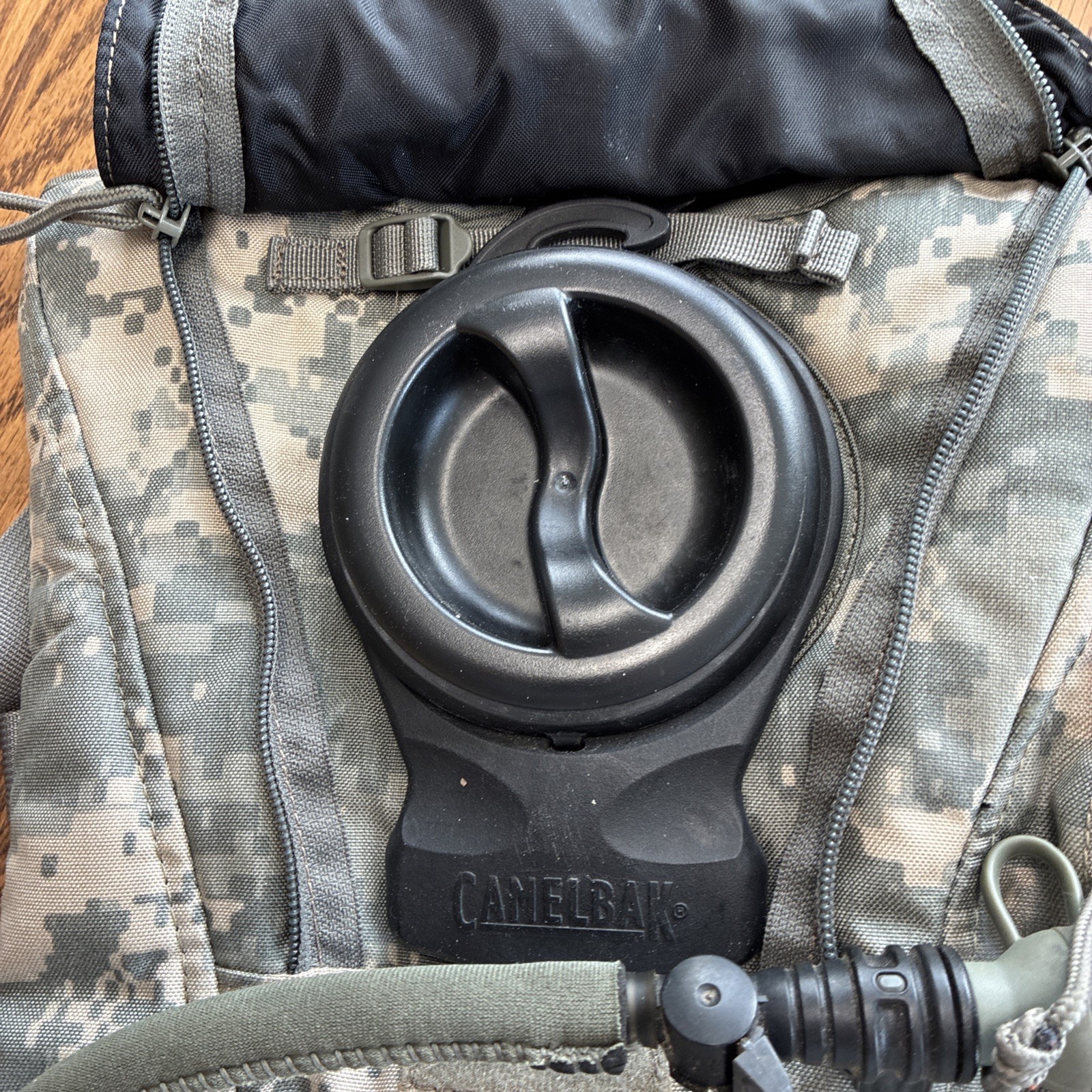 CAMELBAK Maximum Gear Lightweight Digital Camouflage Pack With Bladder