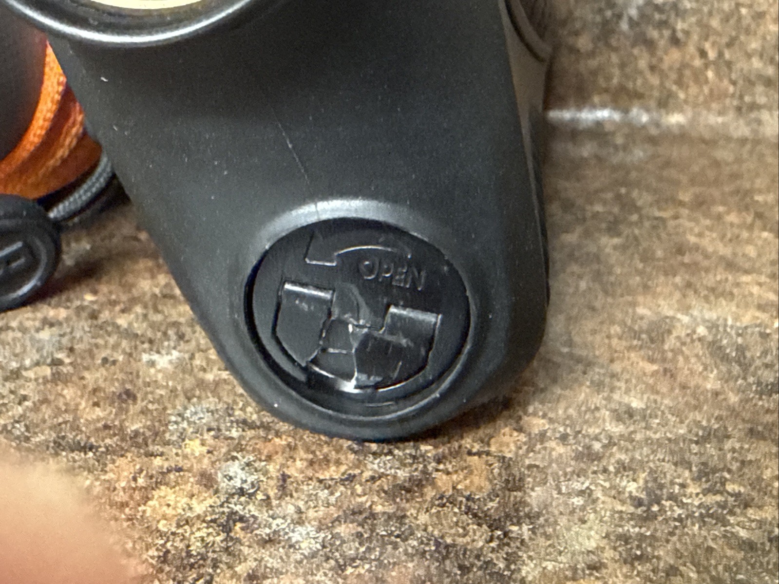 Bushnell Pro XE Golf Laser Rangefinder Black/Silver Turns On-Doesn’t Read Range