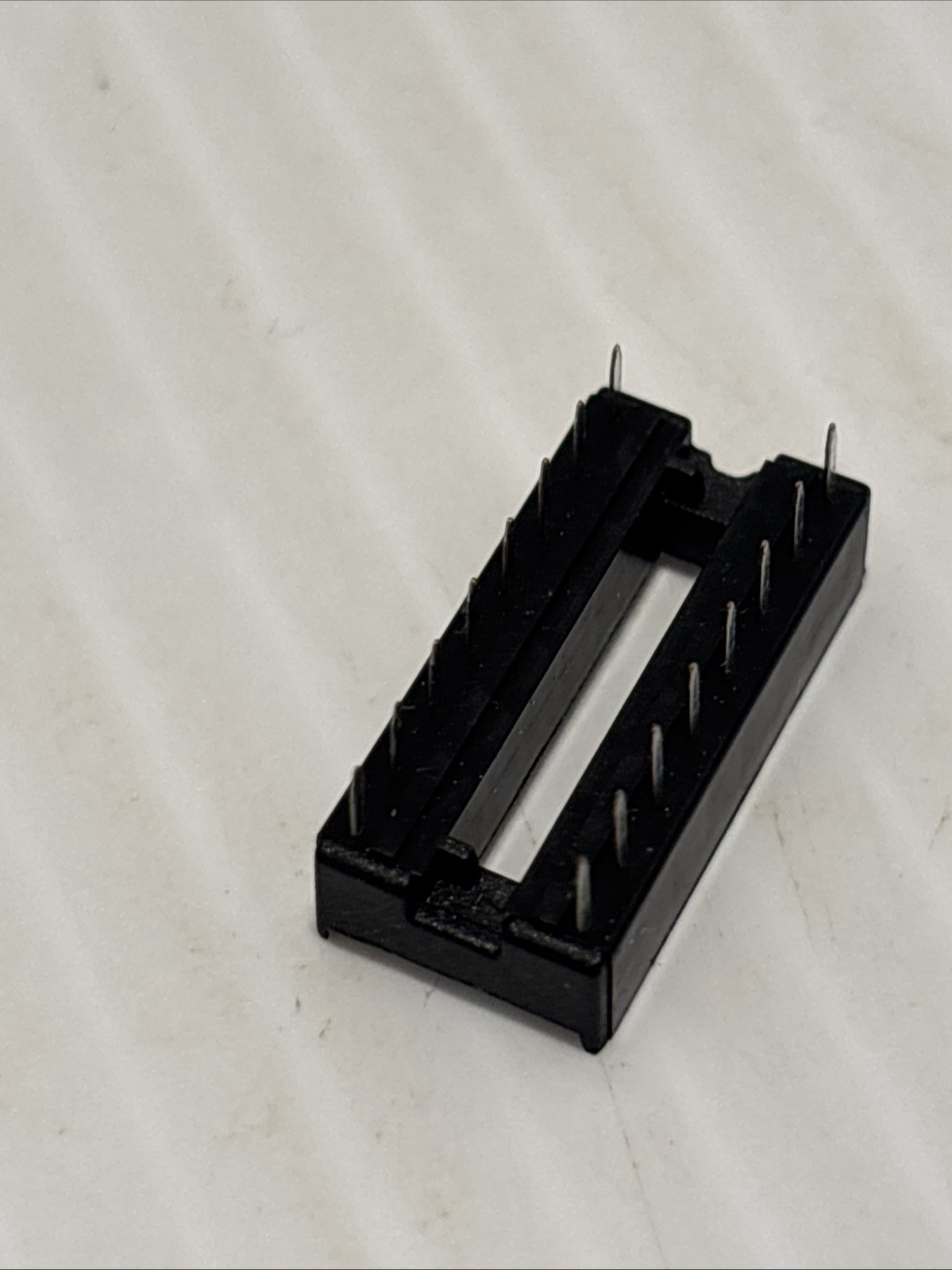 3 Pcs AMP CONNECTOR 16-PIN IC SOCKET DIP BOTTOM