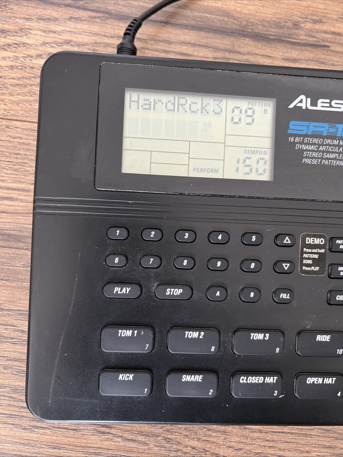 Alesis SR16 Digital Drum Machine/Module