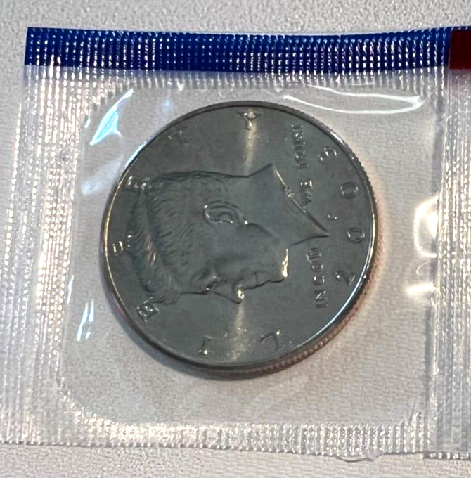 2003 P  GEM  BU Kennedy Half Dollar  in mint cello (1 Coin)