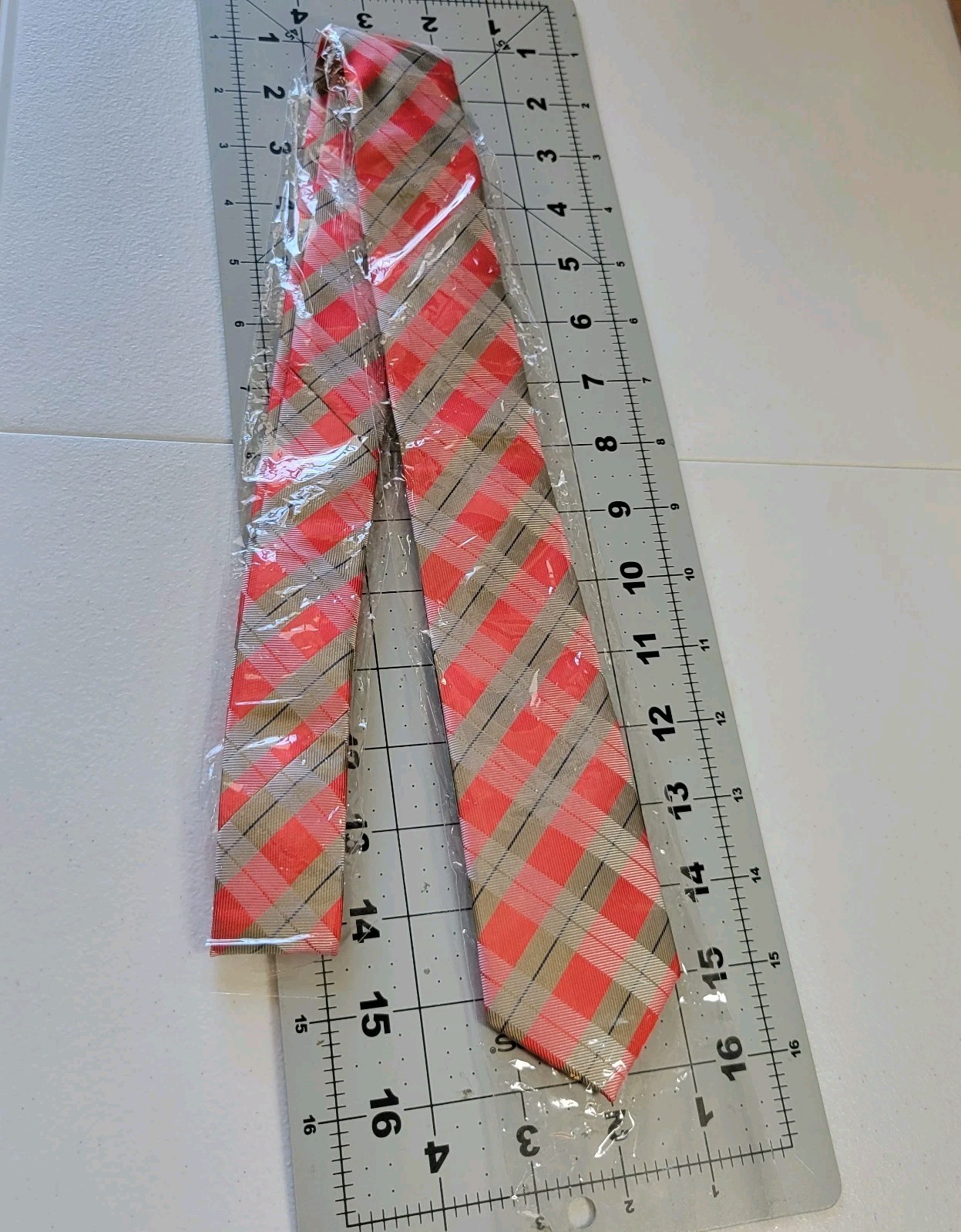 St. Patrick Tie Men's NWT Red, beige & Gray Plaid tie (10101-1)