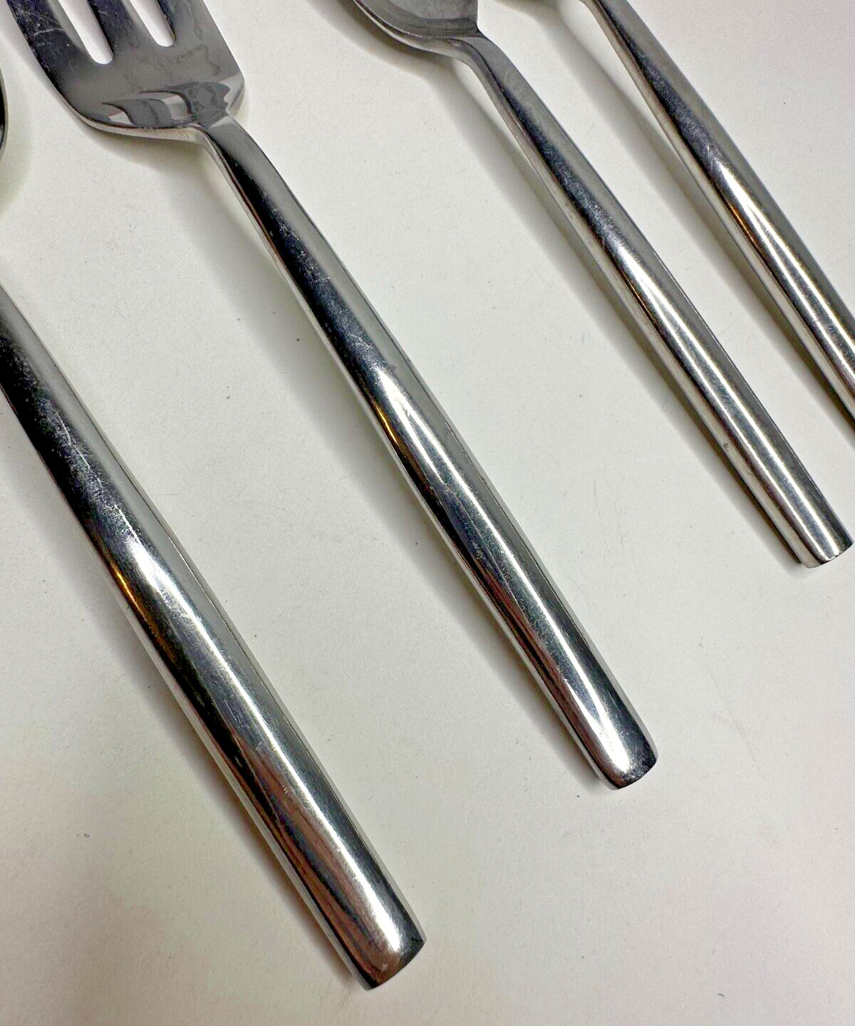 Cambridge Emerge Stainless serving Spoons Meat Fork Slotted 4 Pc Set Solid