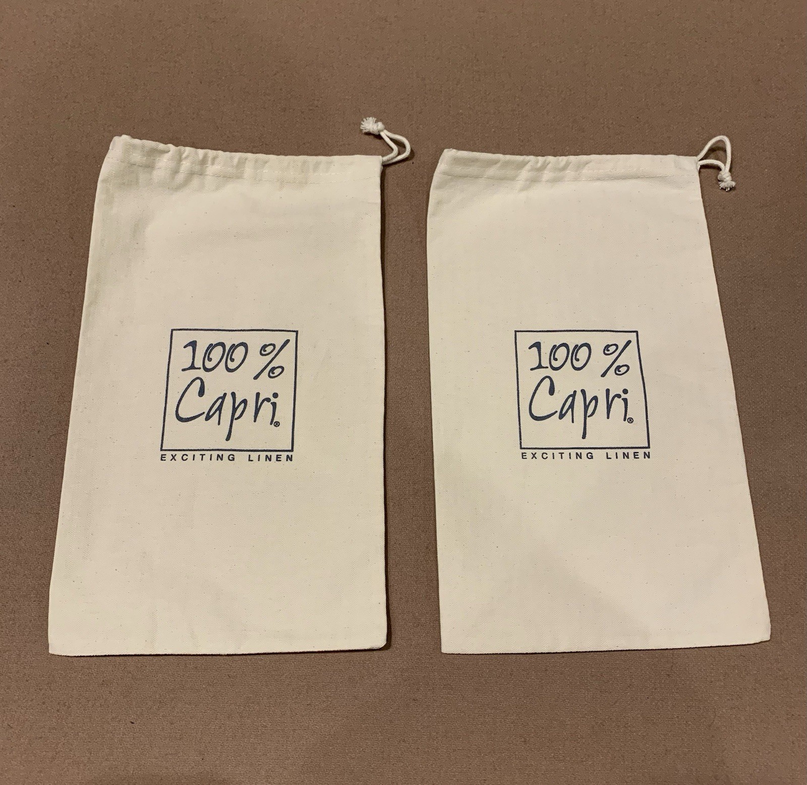 EXCELLENT CONDTN- A Pair of 100% CAPRI LINEN Beige Drawstring Shoe Dustbags
