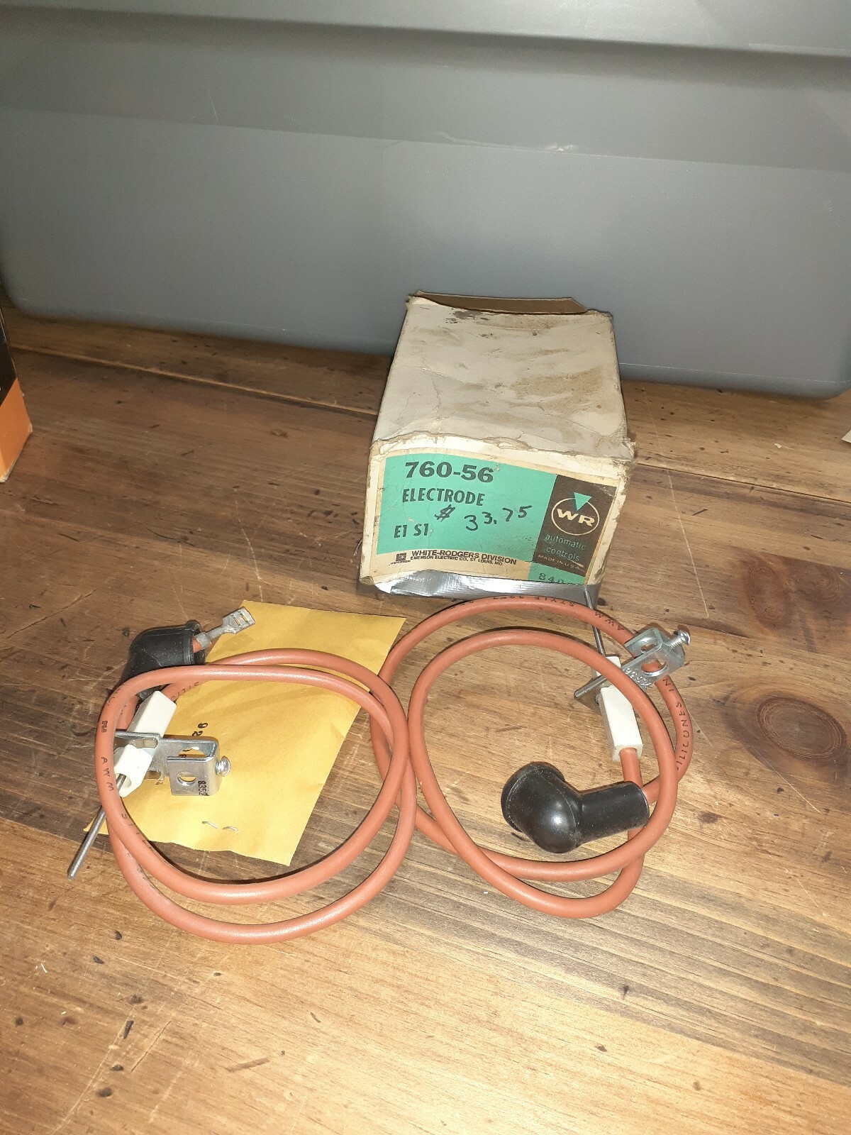 WHITE RODGERS ELECTRODE #760-56 - NEW OLD STOCK