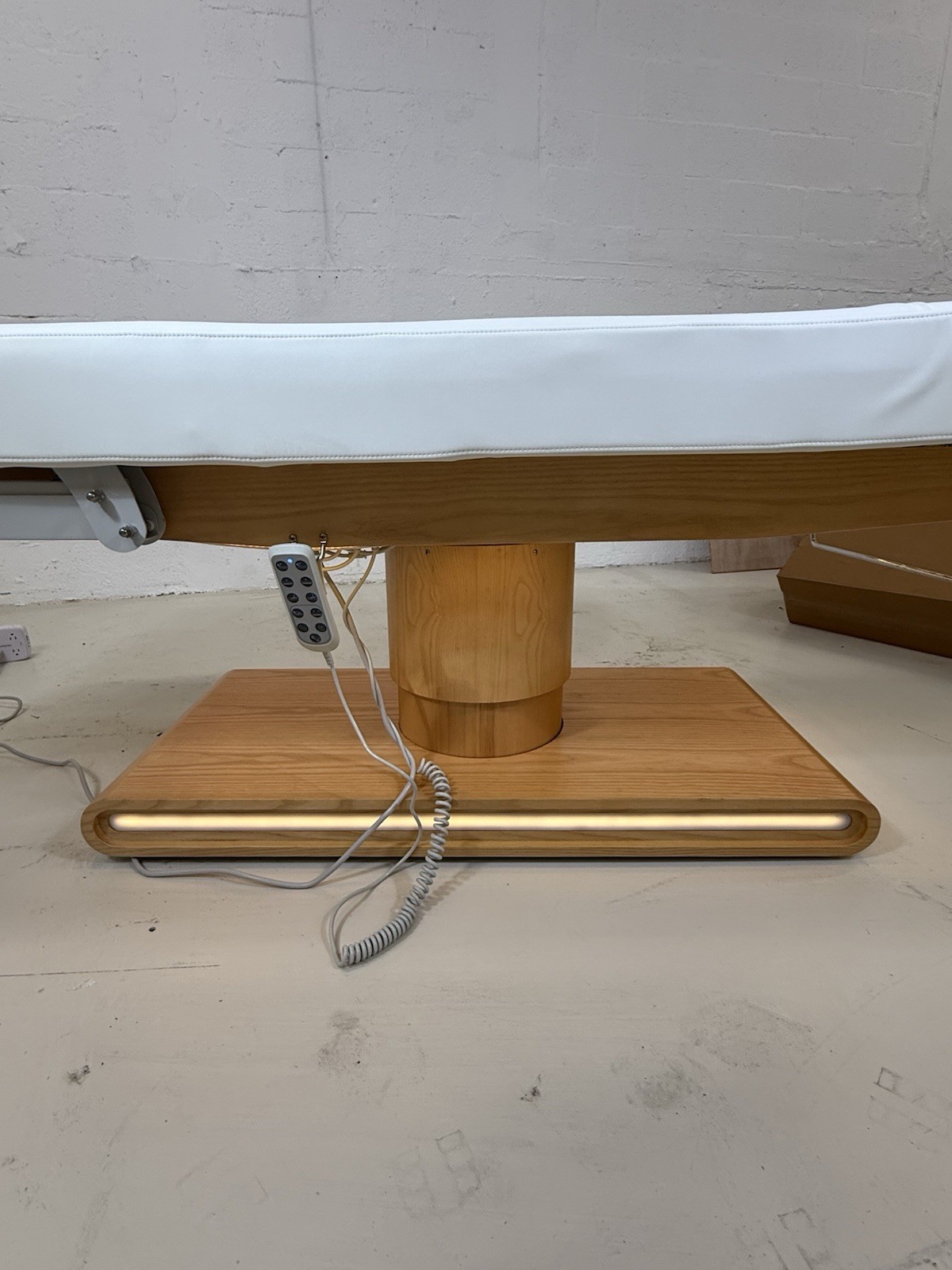 Eyelash / Massage bed Professional White Heat Neon Automatic Adjustable