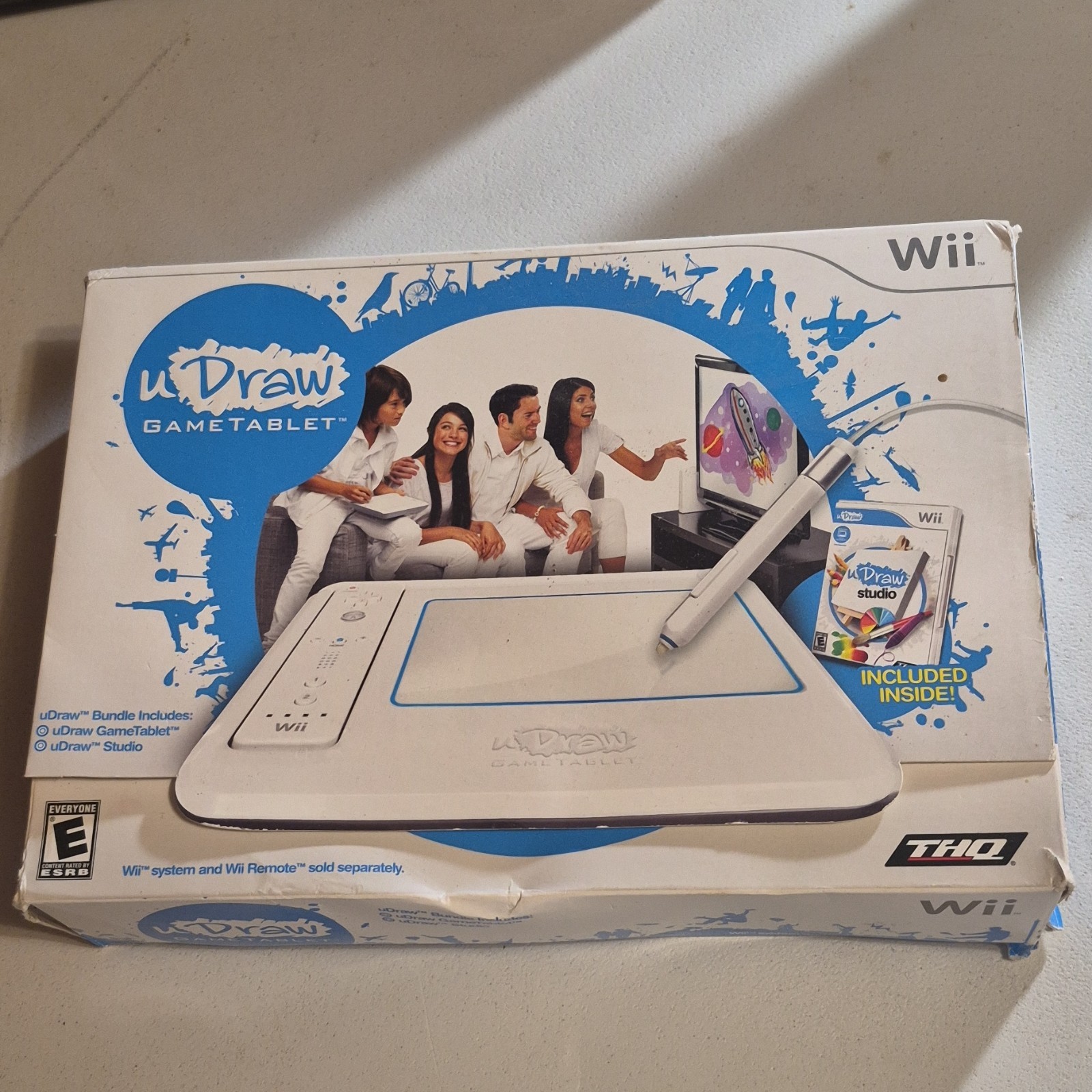 THQ uDraw GameTablet Model 30416 for Wii NTSC-U/C with uDraw Studio Included