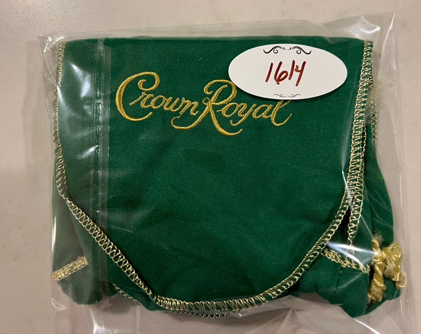 Green Crown Royal Bags Medium (7" x 9" - 750ml)