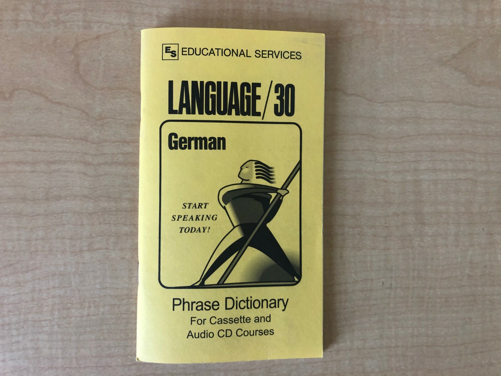 German Phrase Book / Dictionary - Pocket Size - by Language/30