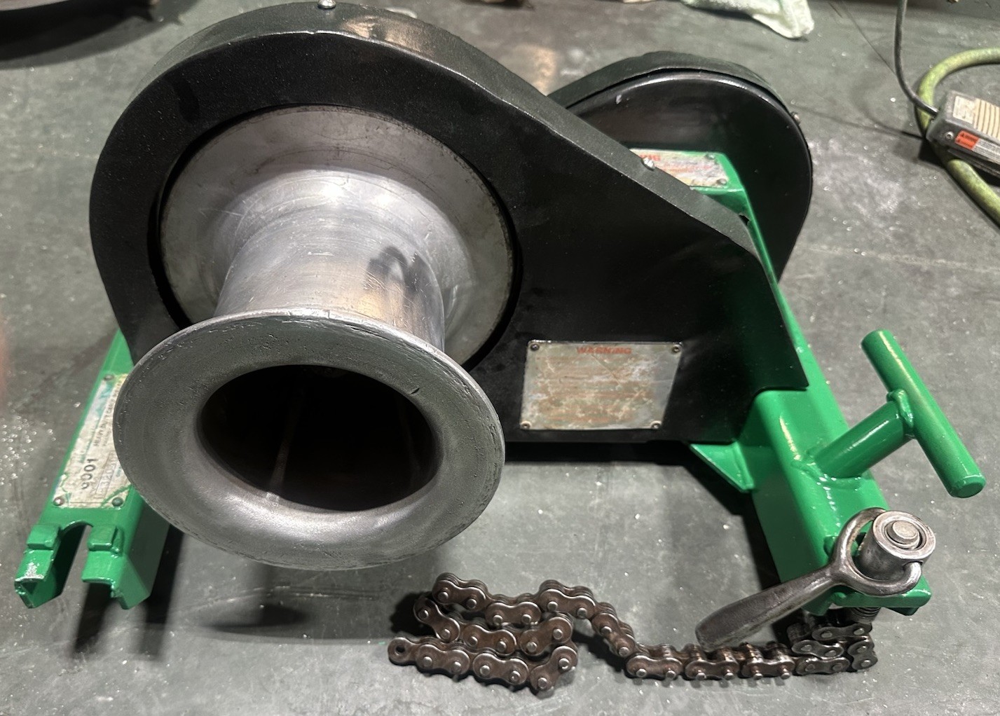 Greenlee 6001 Super Tugger Heavy Duty Cable Puller 120V 6500 lb Capstan Tugger