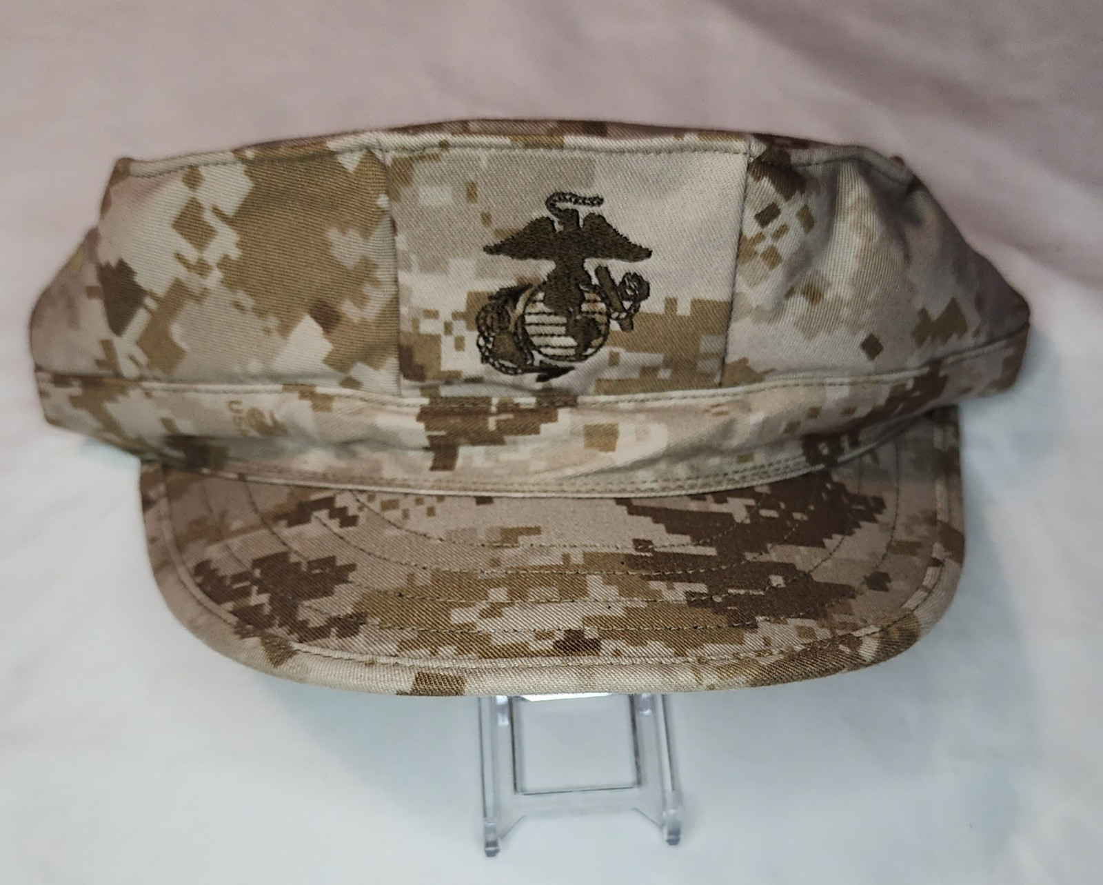USMC Garrison Cover Cap Hat Desert Camo Marpat Embroidered Marines Badge Medium
