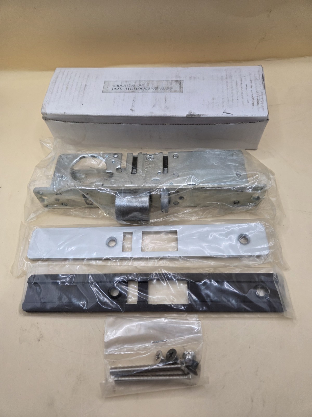 NEW GHDL3132 AL DU Door Deadlatch Lock 31/32"