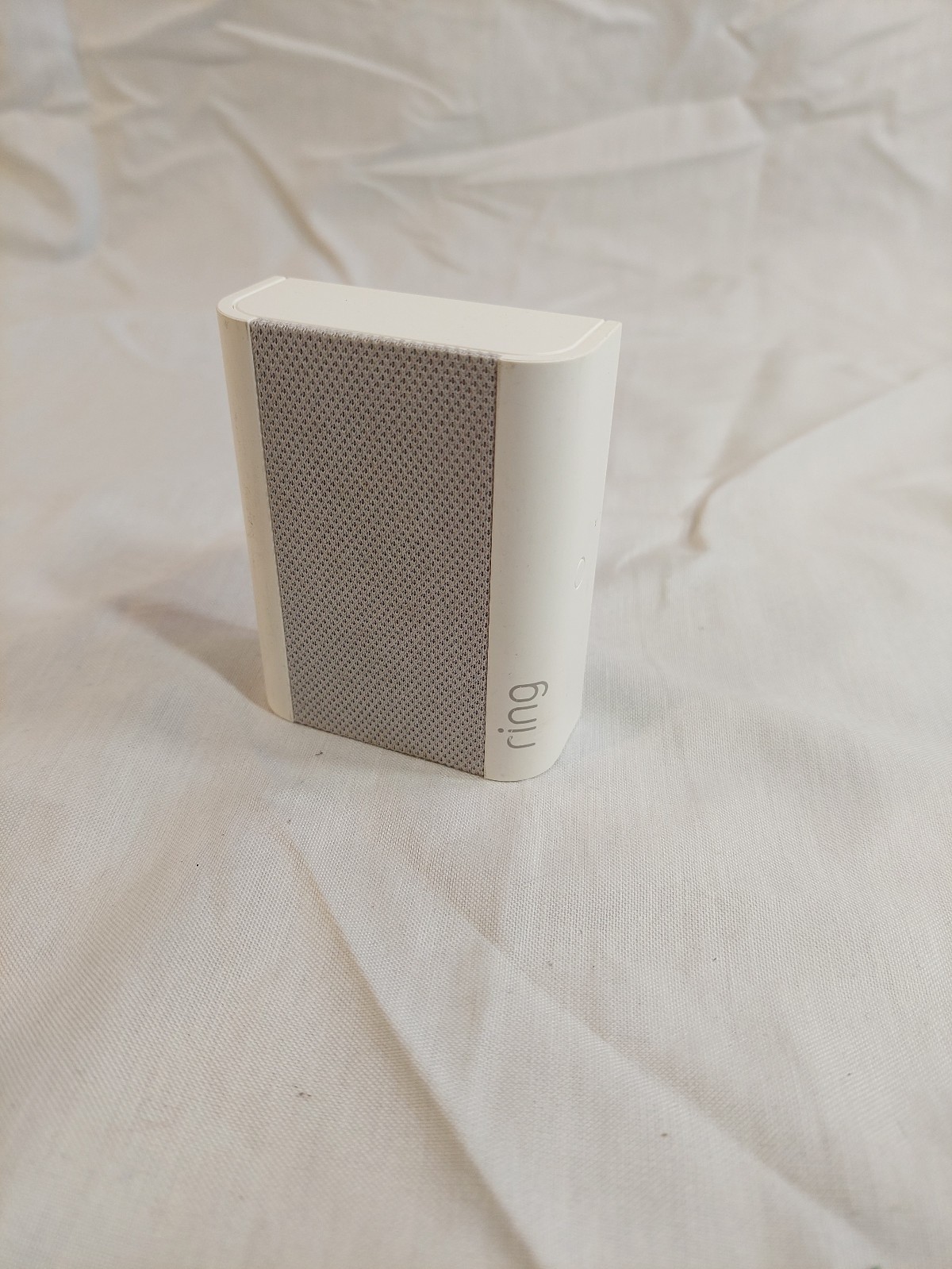 Ring 5AT1S2 Door Bell / Chime 2nd Generation Wireless Portable Plug-In Assistant