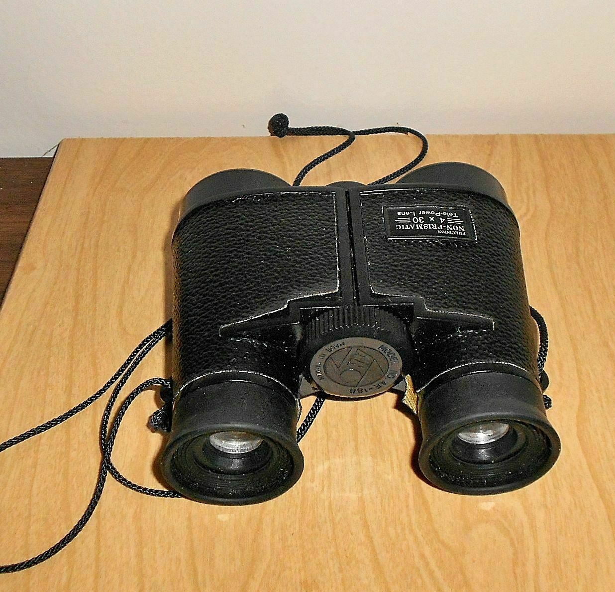Binoculars Non-Prismatic 4x30 Tele-power Lens made by Arrow