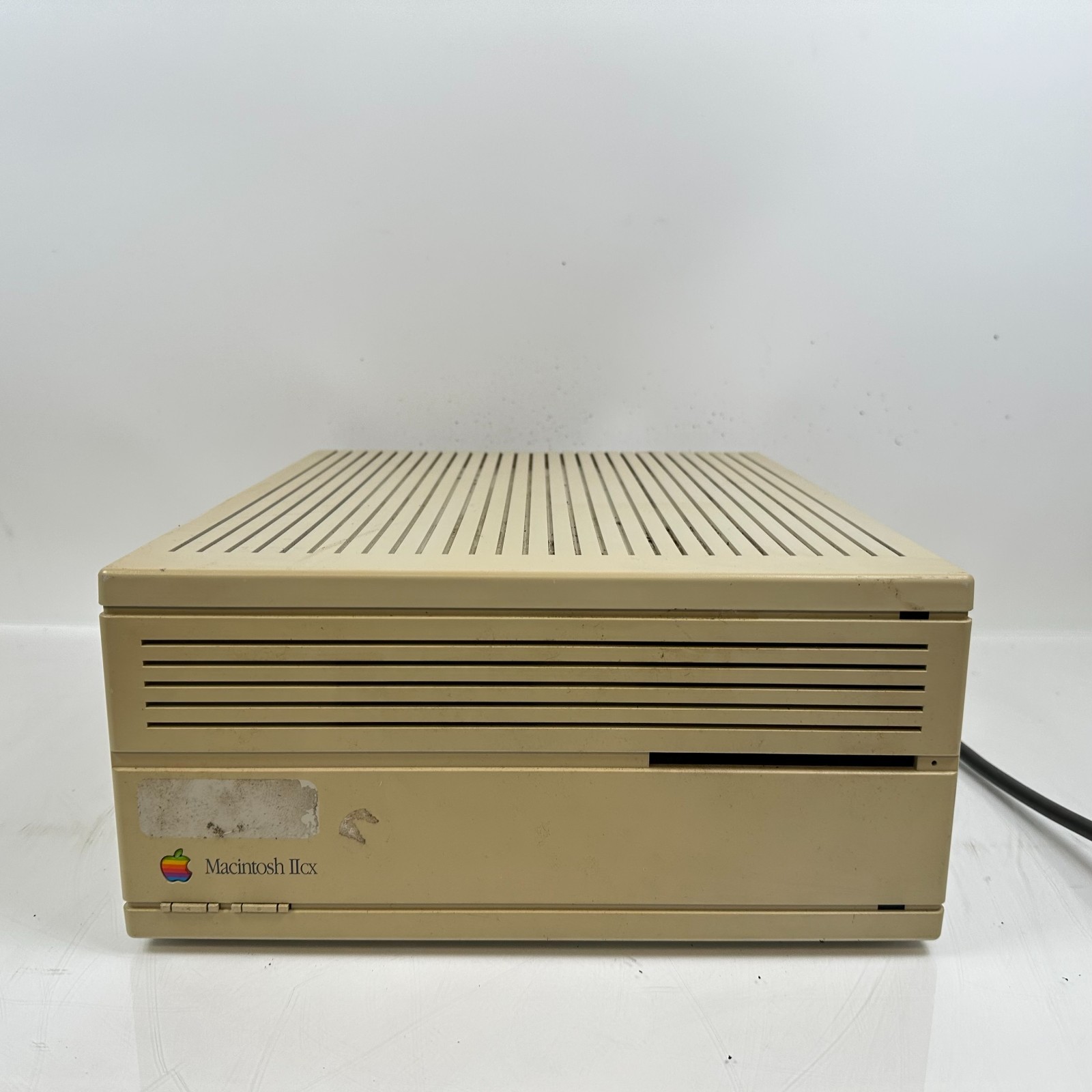 Apple Macintosh IIcx M5650 Personal Computer Vintage