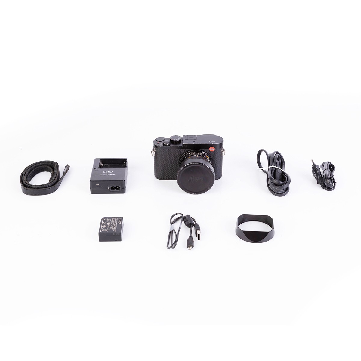 Leica Q (Typ 116) Compact Digital Camera, 24MP Full Frame Sensor, Summilux 28 mm