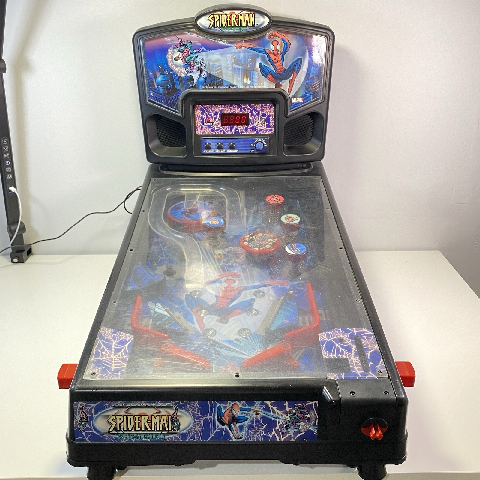 Rare Electronic Spider-Man 2001 Table-Top Pinball - Revenge Of The Green Goblin