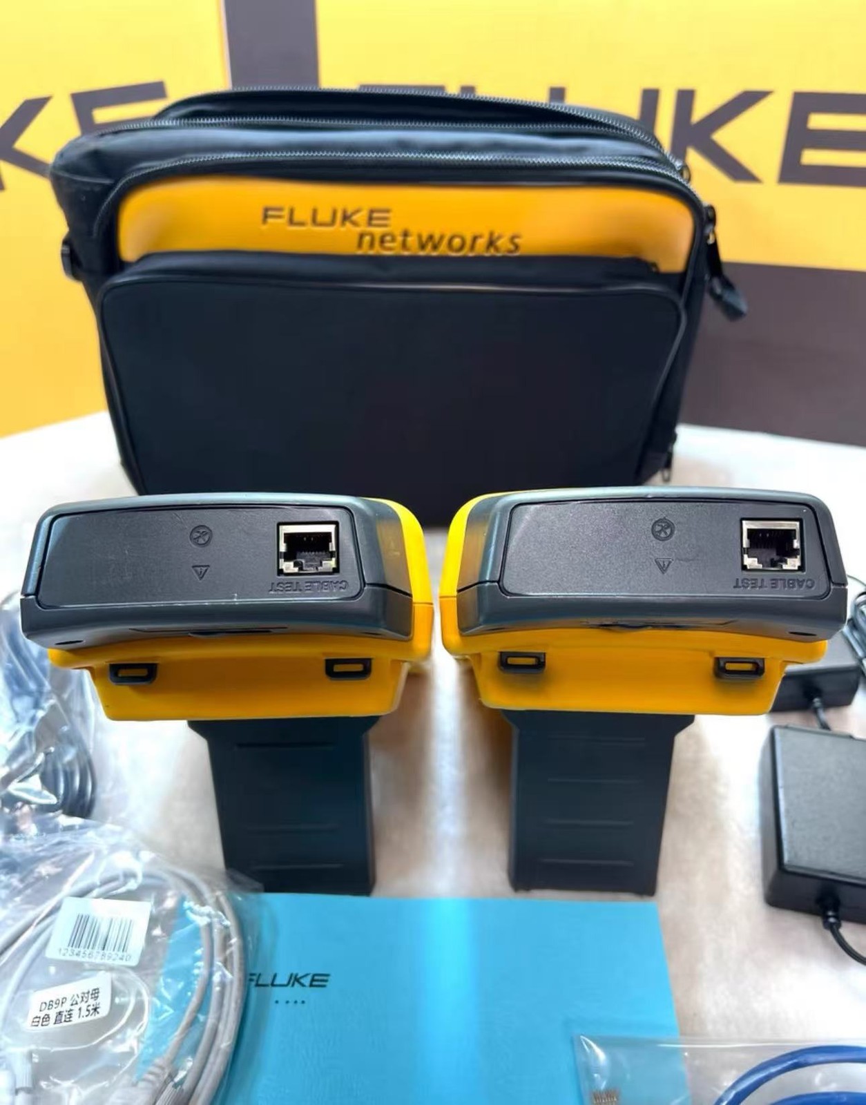 Fluke Networks DSP-4300 Cat 6 Class E Network Cable Analzyer Meter Kit