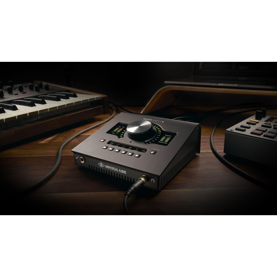 Universal Audio Apollo TwinXDuo Recording Interface Heritage Edition with Cover