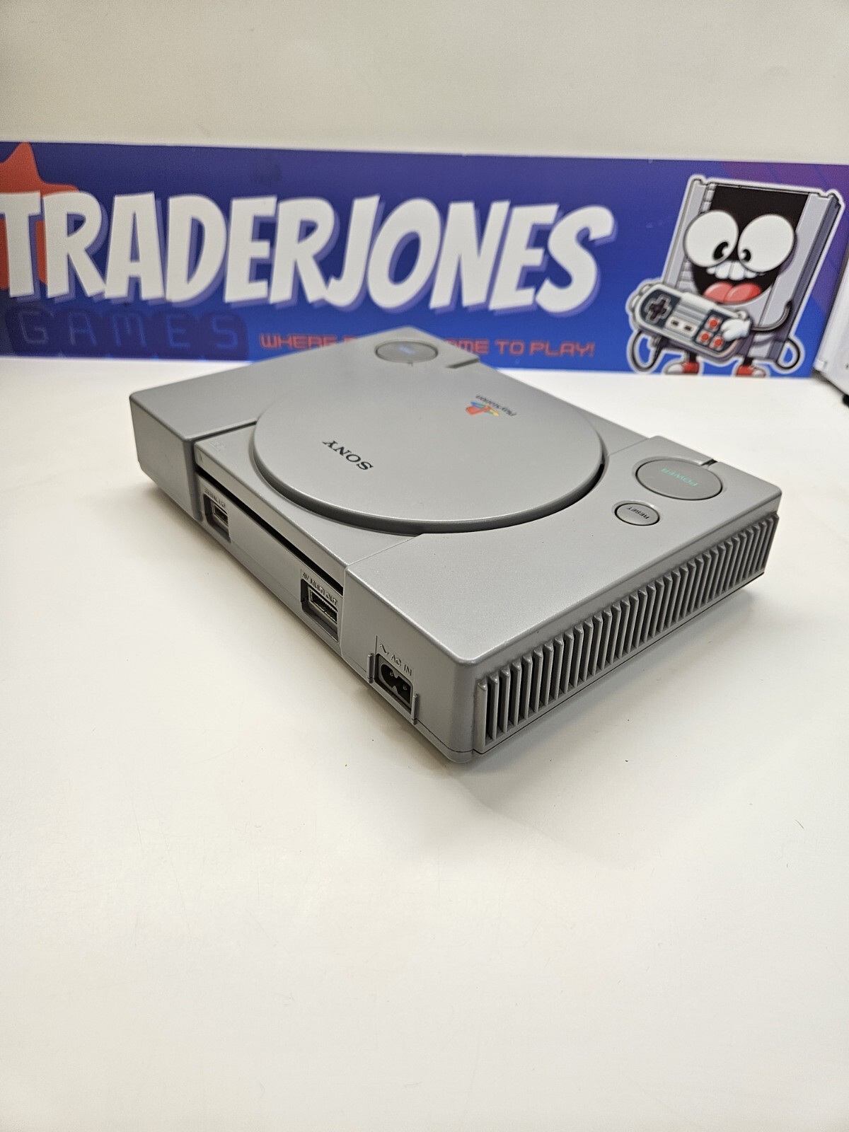 Sony PlayStation Console W Controller (1994)