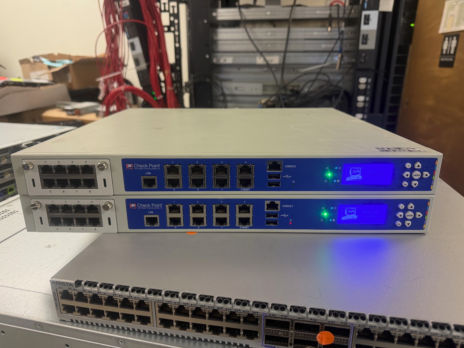 Checkpoint P-210 8-Port Gigabit Security Appliance Firewall INCL 500GB HDD