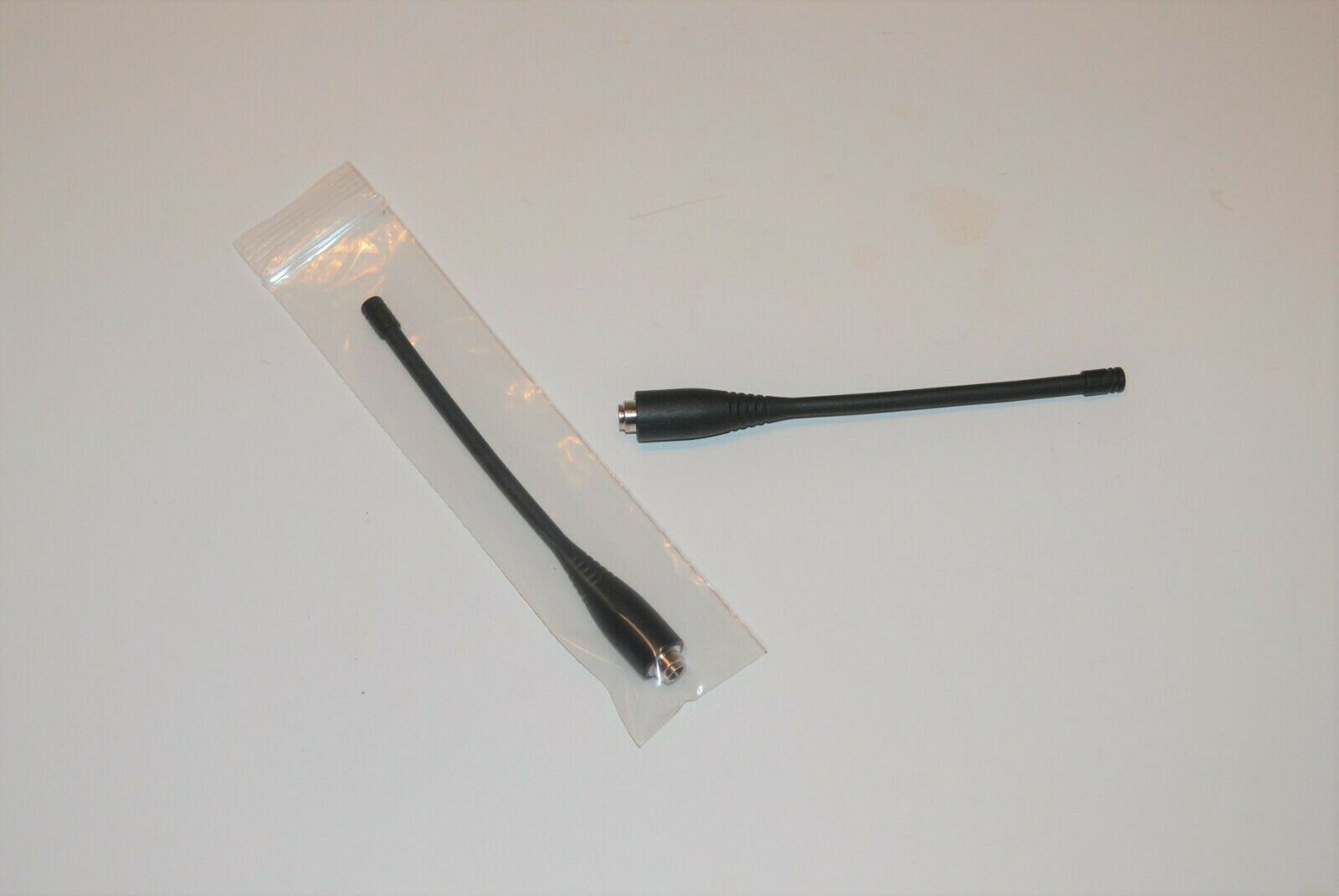 FAST SHIPPING NEW TRIMBLE RUBBER DUCK R10 403-473 MHZ GNSS Receiver Antenna