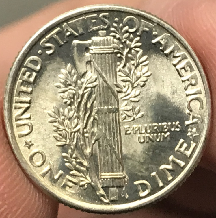 1940 10C Silver Mercury Dime Uncirculated