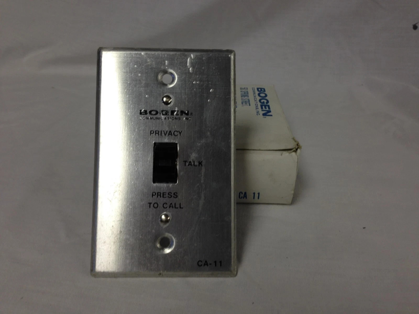 Bogen CA-11 Press To Call - Privacy 3 Position Intercom Switch